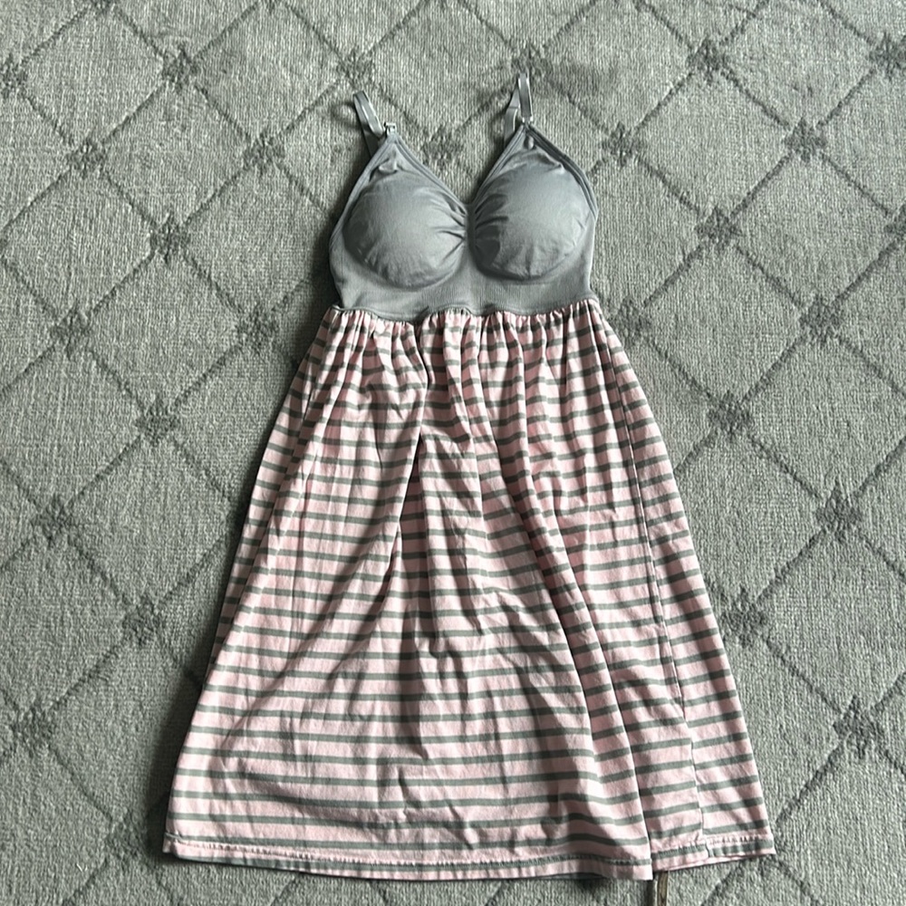 Motherhood nursing nightgown